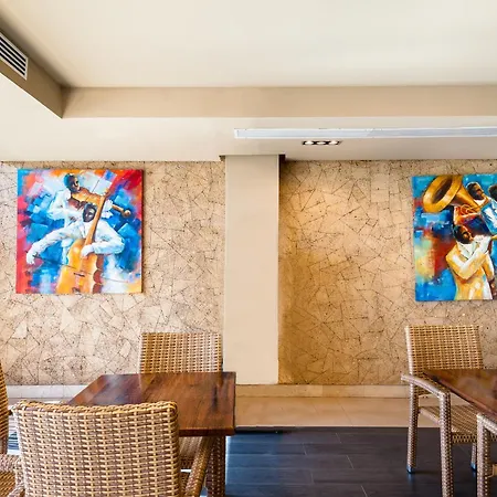 Kn Hotel Arenas Del Mar Adults Only-2